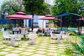 TGI Insignia Resort & Villa's