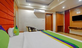 Hotel Johri Residency by Treebo Hotels