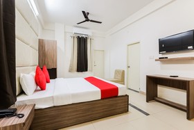 Tunez by OYO Rooms