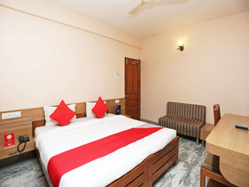 Vijay Palace by OYO Rooms
