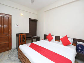 Vijay Palace by OYO Rooms
