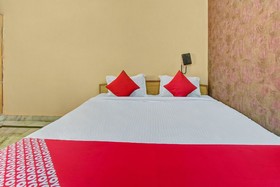 Ashish Palace by OYO Rooms