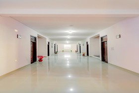 Hariomvati Palace by OYO Rooms