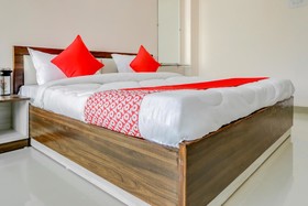 Hariomvati Palace by OYO Rooms