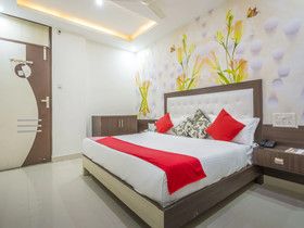 Hotel Saya Inn By OYO Rooms