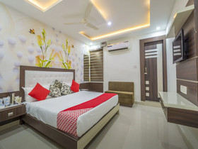 Hotel Saya Inn By OYO Rooms
