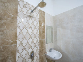 Hotel Saya Inn By OYO Rooms