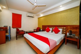 Hotel Shelter by OYO Rooms
