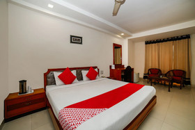 Hotel Shelter by OYO Rooms