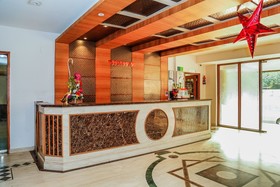 Hotel Shelter by OYO Rooms
