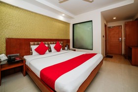 Hotel Shelter by OYO Rooms