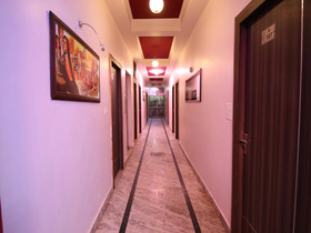 Hotel Virasat