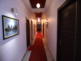 Hotel Virasat