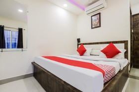 H R Inn by OYO Rooms