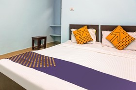 Khanooni Guest House by OYO Rooms