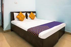 Khanooni Guest House by OYO Rooms