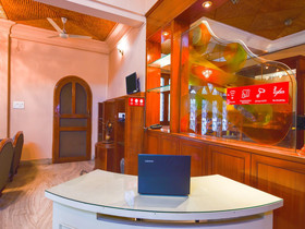 OYO 15933 Hotel V Square