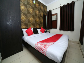 OYO 15933 Hotel V Square