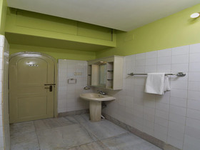 OYO 15933 Hotel V Square