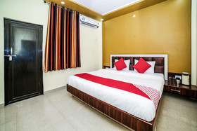 Sanskar Guest House By OYO Rooms