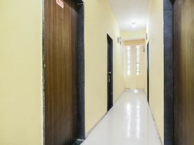 Hotel Aashram by OYO Rooms