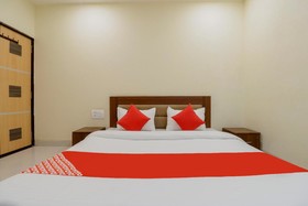 Hotel Mansarover Palace by OYO Rooms
