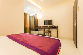 Anroute Stays South Tukoganj