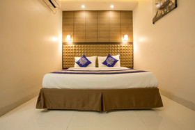 Anroute Stays South Tukoganj