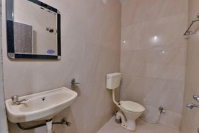 Goroomgo Neelam Indore