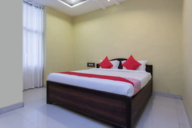 Hotel Antilia by OYO