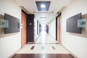 Capital O 62303 Hotel Apna Palace