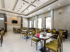 Hotel Bee Town By FabHotels