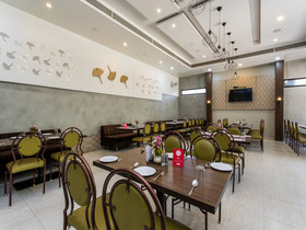 Hotel Bee Town By FabHotels