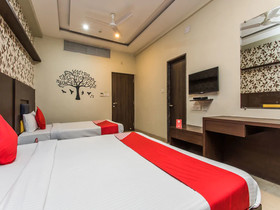 Hotel Bee Town By FabHotels