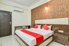 Hotel Evanka Elite by OYO Rooms