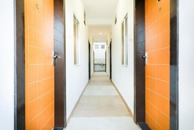 Hotel Expression by OYO Rooms