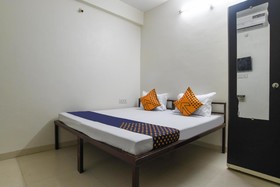 Hotel Love by OYO Rooms