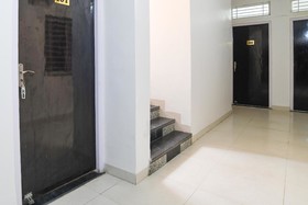 Hotel Love by OYO Rooms