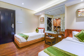 Hotel Sapphire Star Inn by Treebo