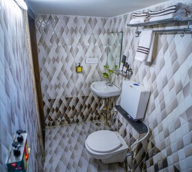 Hotel Shree Shell Inn