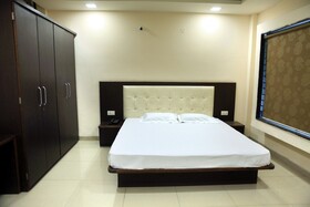 Hotel Shri Krishna Baag Indore