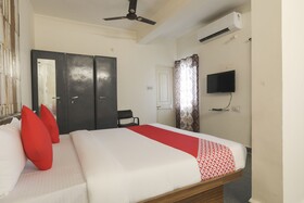 Karnawat Guest House by OYO Rooms