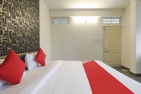Karnawat Guest House by OYO Rooms