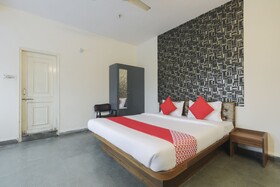 Karnawat Guest House by OYO Rooms