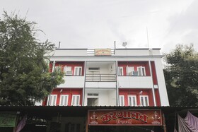 Karnawat Guest House by OYO Rooms