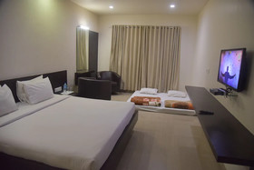 Nirvanaa Hotel & Resort