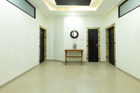 OYO 16546 Hotel Saurabh