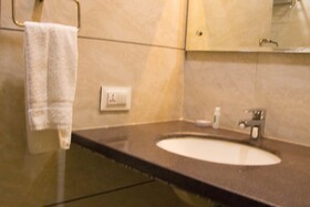 Regenta Central, Indore