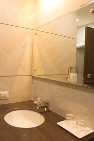 Regenta Central, Indore