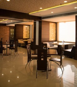 Regenta Central, Indore